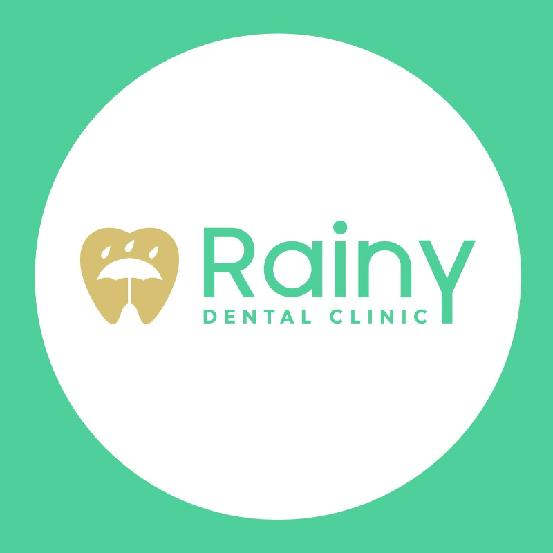 โลโก้ Rainy Dental Clinic เชียงใหม่